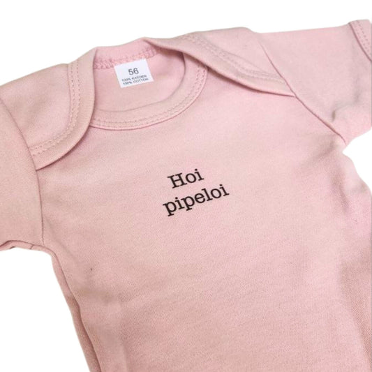 Grappige body voor baby's met opschrift 'hoi pipeloi'. Perfect als babycadeau!